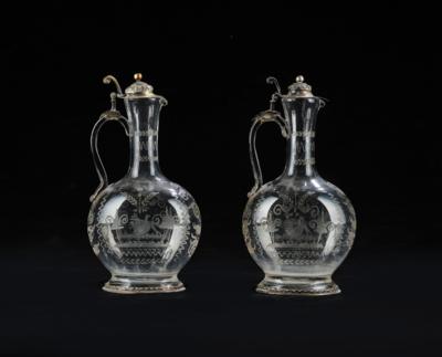 Paar barocke Glaskaraffen mit Montierungen Silber vergoldet, - Vetri e porcellane