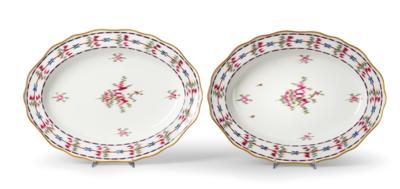 Paar ovale Anbieteplatten mit"Chintz-Muster", Kaiserliche Manufaktur Wien, 1785, - Glass and Porcelain