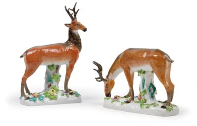 Stehender 6-Ender Hirsch und äsender Kronen-Hirsch, Meißen - Sklo a porcelán