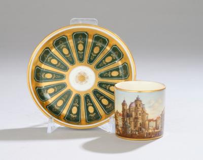 'Vue de la Place et l'Eglise de St. Pierre Tasse mit Untertasse, Kaiserl. Manufaktur, Wien 1806/08, - Sklo a porcelán