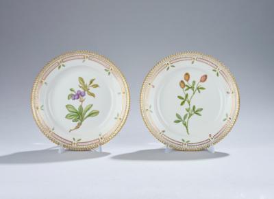 2 Flora Danica Dessertteller, Royal Copenhagen, - Sklo a porcelán