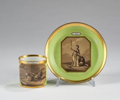"Assujettissement" Tasse mit "La Vabeur" Untertasse, Kaiserliche Manufaktur, Wien 1804, Sorgenthal Periode, - Sklo a porcelán