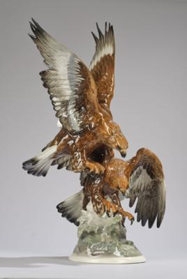 Adlerpaar im Sturzflug auf grünem Wellensockel, Hutschenreuther, - Glass and Porcelain