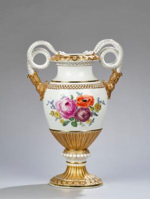 Schlangenhenkelvase, Meissen, um 1934-48, - Glass and Porcelain