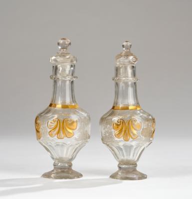 Zwei Karaffinen mit Stöpseln, Schlesien um 1750/60, - Sklo a porcelán