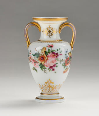 Henkelvase, Böhmen um 1840, - Glass and Porcelain