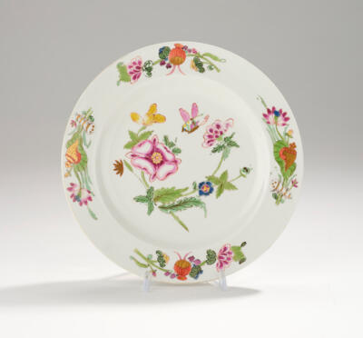 Teller mit ostasiatischem Dekor, Kaiserliche Porzellanmanufaktur, Wien um 1760, - Sklo a porcelán
