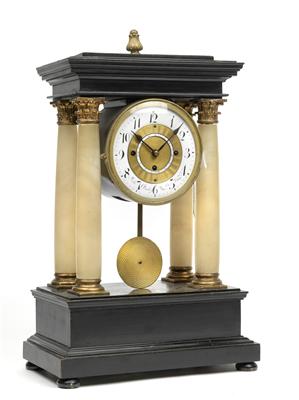 A Biedermeier portico commode clock with chiming drum mechanism, "Mich. Böck in Wien" - Antiques: Clocks, Metalwork, Asiatica, Faience, Folk art, Sculptures