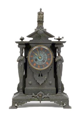 A Historism Period bronze clock - Antiques: Clocks, Metalwork, Asiatica, Faience, Folk art, Sculptures