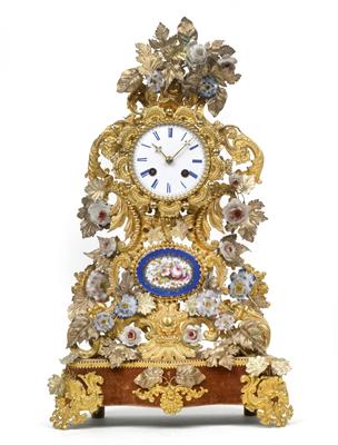 A Louis Philippe table clock decorated with porcelain flowers - Antiques: Clocks, Metalwork, Asiatica, Faience, Folk art, Sculptures