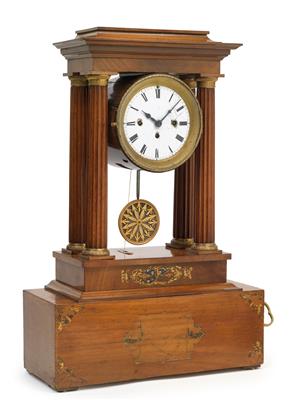 A Biedermeier commode clock with musical mechanism - Starožitnosti