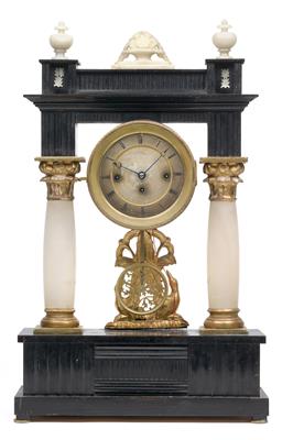 A Biedermeier portal clock with musical mechanism - Antiques: Clocks, Sculpture, Faience, Folk Art