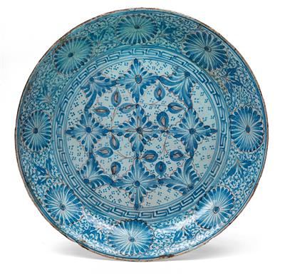 A Bukhara plate, - Antiquariato - orologi, sculture, maioliche, arte popolare