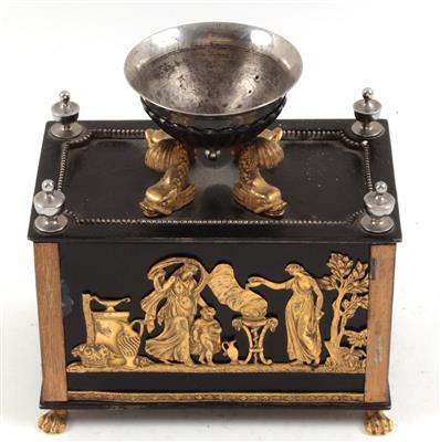 Empire Nähkästchen - Antiquitäten (Uhren, Skulpturen, Metallarbeiten, Fayencen, Volkskunst, Silber)