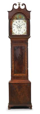 An English long case clock - Antiques: Clocks, Sculpture, Faience, Folk Art