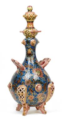 A bottle with stopper, - Antiquariato - orologi, sculture, maioliche, arte popolare