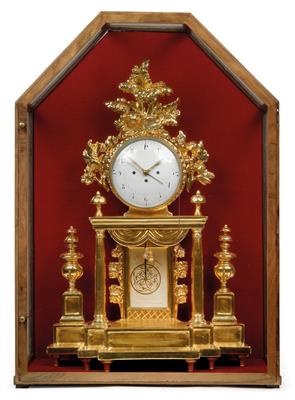 A large Josephinian commode clock with display case - Antiques: Clocks, Sculpture, Faience, Folk Art