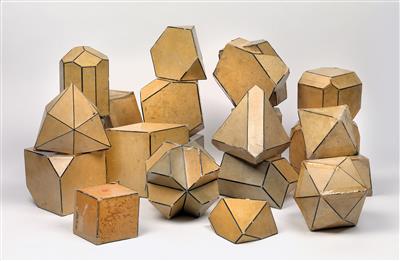 21 Kristallmodelle aus Karton - Antiquitäten, Historische wissenschaftliche Instrumente, Globen und Modelle