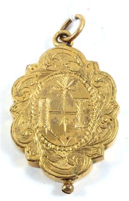 A reliquary pendant, - Orologi, metalli lavorati, arte popolare e ceramica faentina, sculture  +Strumenti scientifici e globi d'epoca