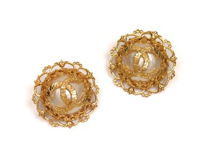 A pair of Chanel clip-on earrings, - Starožitnosti