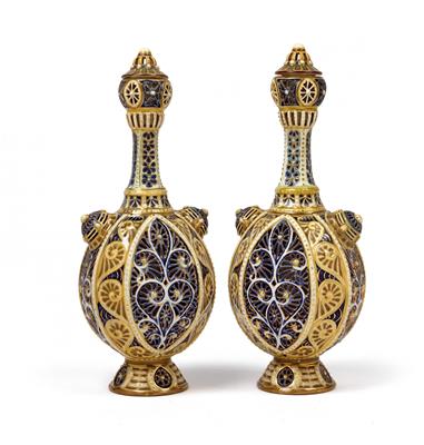 A pair of bottle vases with stoppers, - Starožitnosti
