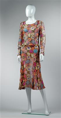 A dress, - Orologi, vintage, sculture, maioliche, arte popolare