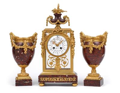 A Neoclassical mantelpiece clock with vases, - Orologi, vintage, sculture, maioliche, arte popolare