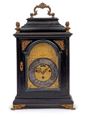 A bracket clock in the Baroque style from Vienna, - Orologi, vintage, sculture, maioliche, arte popolare