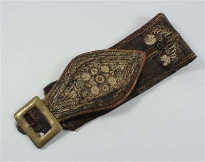 A quill embroidered belt, - Starožitnosti