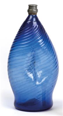 A blue pinch-sided flask, - Umění a starožitnosti