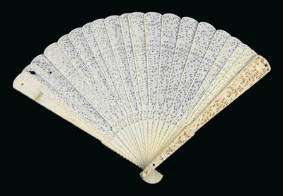 An ivory fan, China, 19th century - Umění a starožitnosti