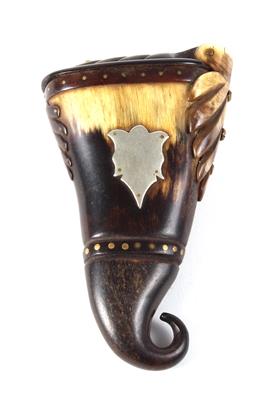 A small powder horn, - Antiques and art