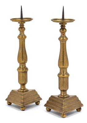 A pair of baroque candelabras, - Umění a starožitnosti
