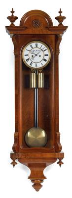 An Old German wall pendulum clock from Vienna - Arte e antiquariato