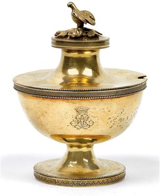 An Ottoman dish and cover, 19th cent. - Umění a starožitnosti