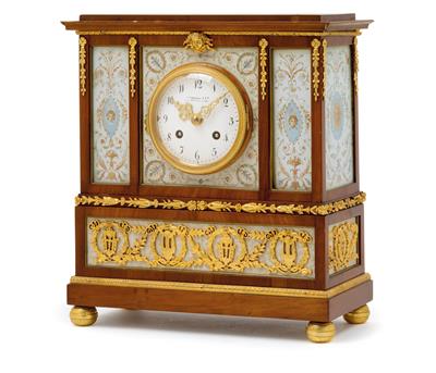 A Neoclassical table clock from St Petersburg - Clocks, Asian Art, Metalwork, Faience, Folk Art, Sculpture