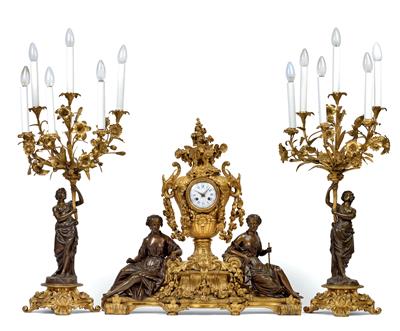 A quality Historism Period bronze mantelpiece clock with candleholders - Umění a starožitnosti