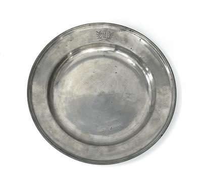 A large pewter plate, - Orologi, arte asiatica, vintage, metalli lavorati, fayence, arte popolare, sculture