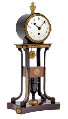 A small neoclassical table clock - Orologi, arte asiatica, vintage, metalli lavorati, fayence, arte popolare, sculture