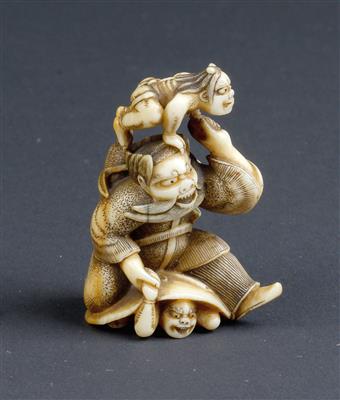 Netsuke des Shoki auf einem gefangenen oni sitzend, ein weiterer sitzt auf seinem Kopf, Japan, Meiji Periode - Uhren, Metallarbeiten, Asiatika, Vintage, Fayencen, Skulpturen, Volkskunst