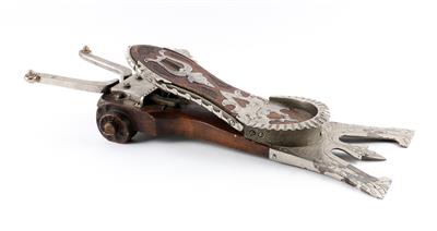 A boot jack, - Orologi, arte asiatica, vintage, metalli lavorati, fayence, arte popolare, sculture