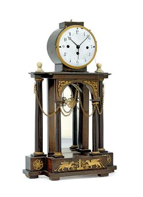 An Empire Period commode clock - Umění a starožitnosti