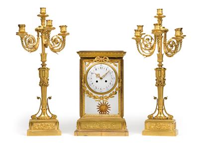 A neoclassical bronze mantelpiece clock - Antiques