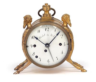 An officer's travel alarm clock - Antiquariato