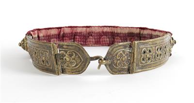 A traditional dress belt, - Antiquariato