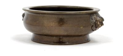 A bronze censer, China, six-character mark: Xuande, Qing Dynasty - Starožitnosti