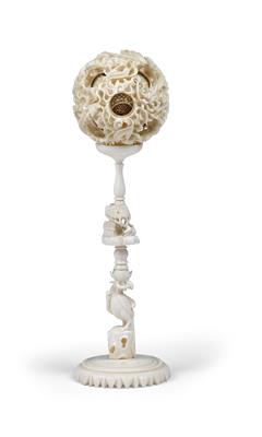 A puzzle ball on a stand, China, late Qing Dynasty/Republic Period - Antiques