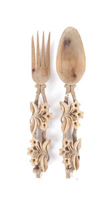 Carved wooden cutlery, - Antiques