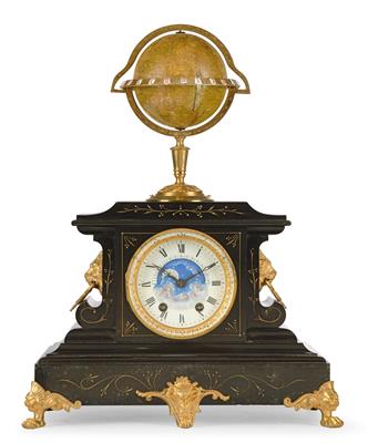 A Historicist Marble Mantel Clock with Globe - Antiques (Clocks, Asian Art, Metalwork, Faience, Folk Art, Sculpture)