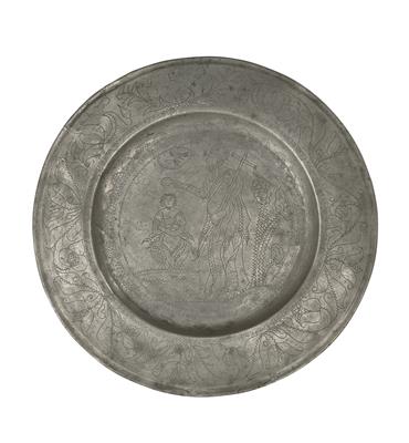 A Large Display Plate from Wroclaw, - Antiquariato